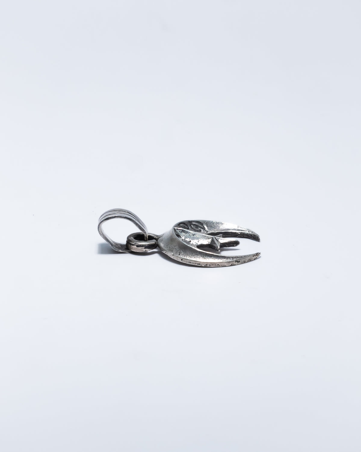Naja Pendant
