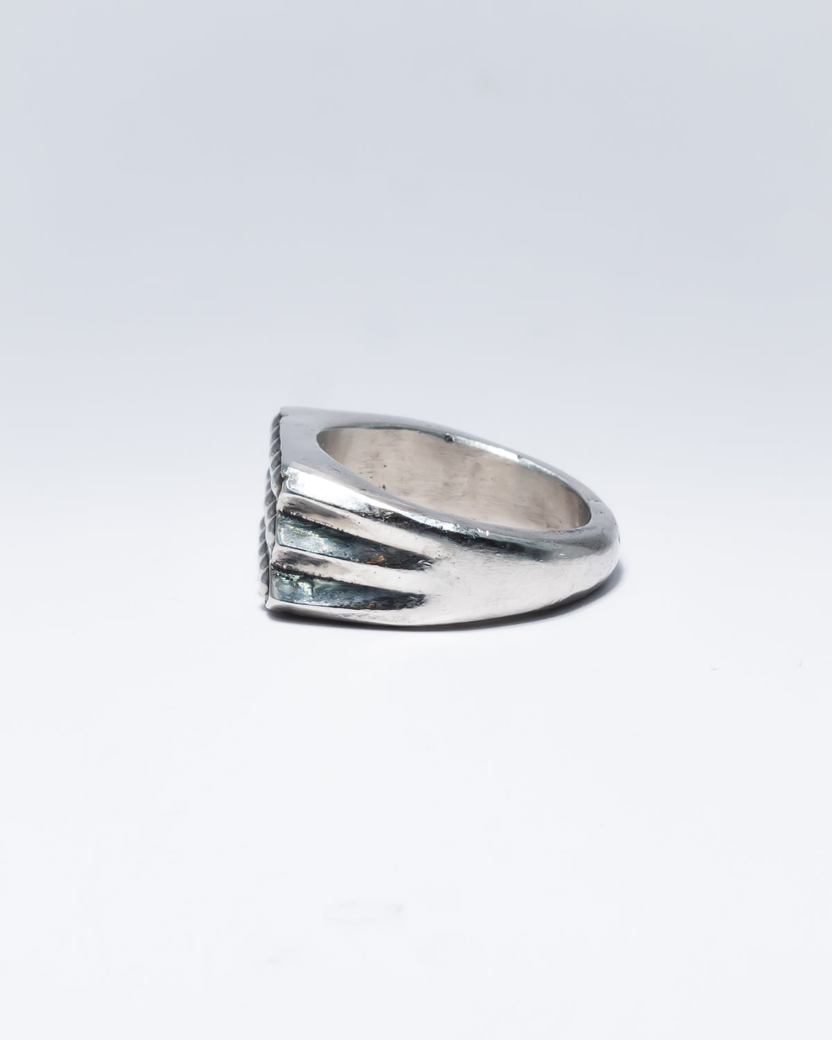 Three Point Ball Ring