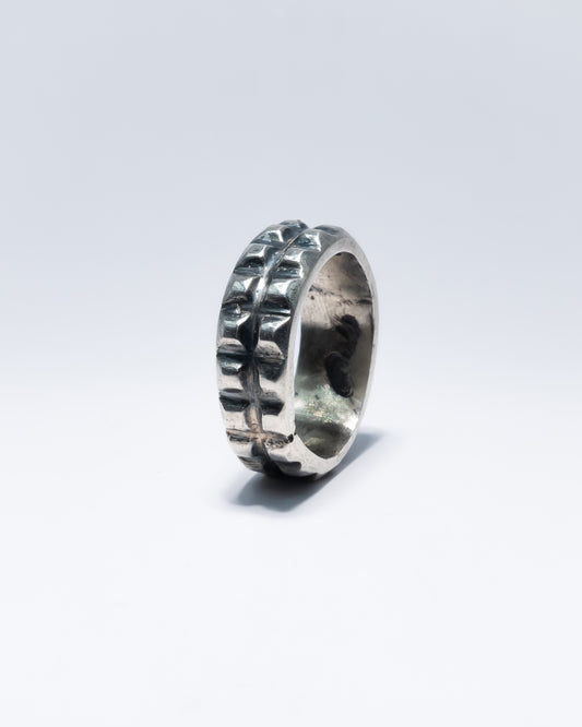 2R Stud Ring