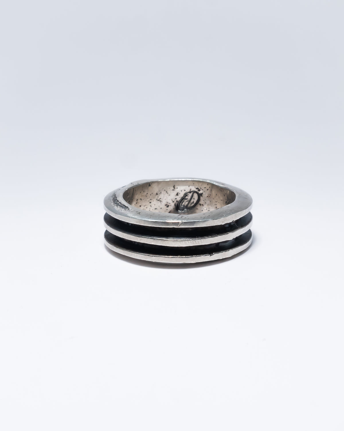 Double Rail Ring