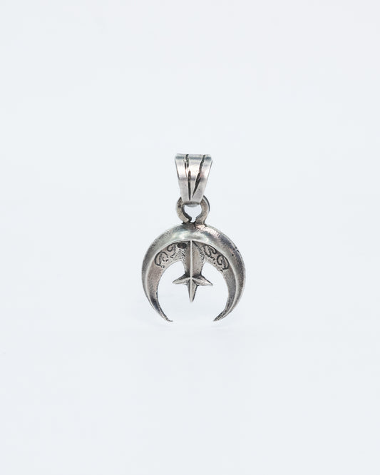 Naja Pendant